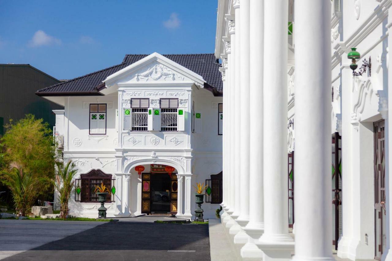 Sound Gallery House - Sha Plus Phuket Exterior photo